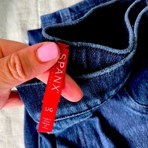 Spanx Jean-ish ankle leggings, twilight wash. Size large, worn a few times.